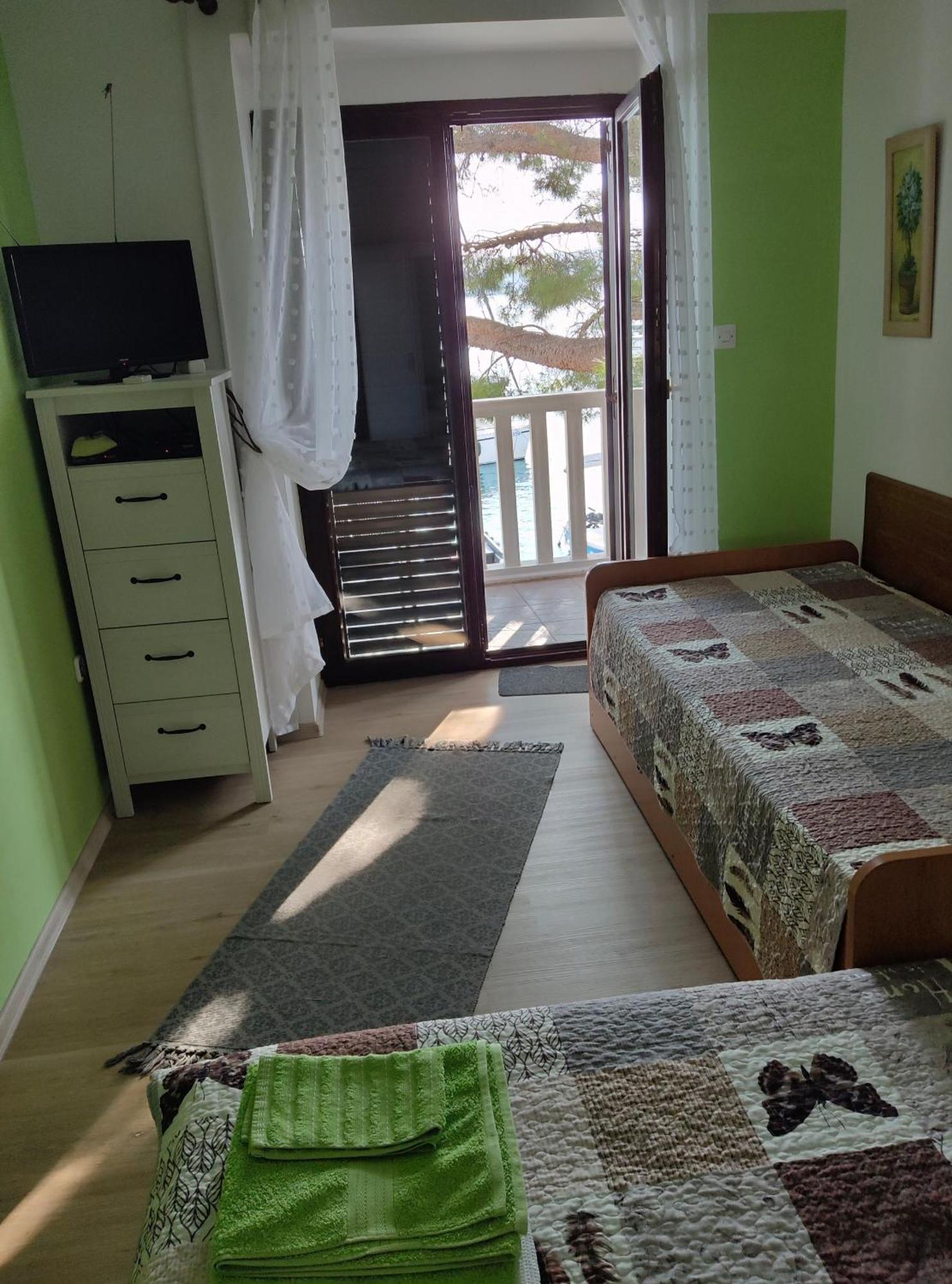 Apartmani Dea Jadranovo Ngoại thất bức ảnh