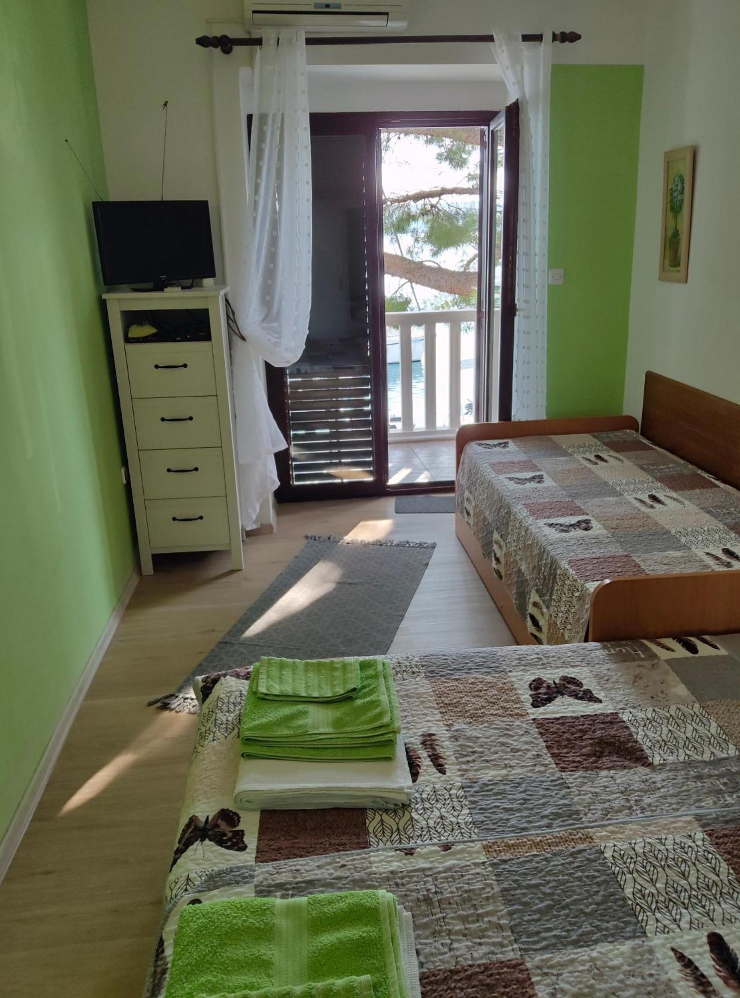 Apartmani Dea Jadranovo Ngoại thất bức ảnh