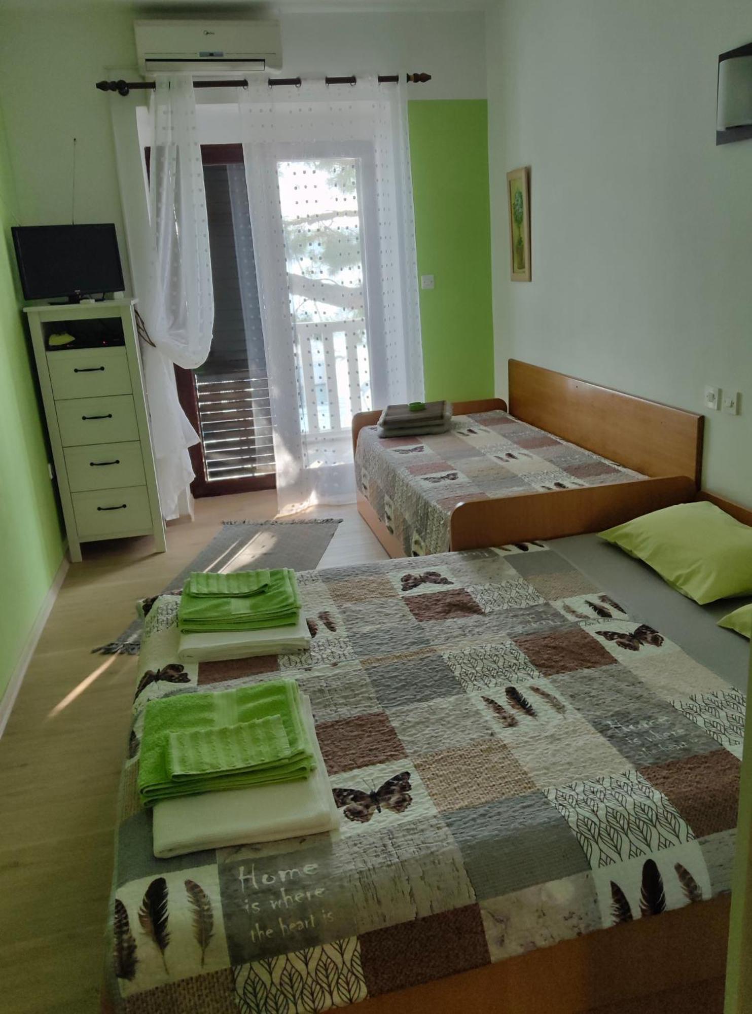 Apartmani Dea Jadranovo Ngoại thất bức ảnh